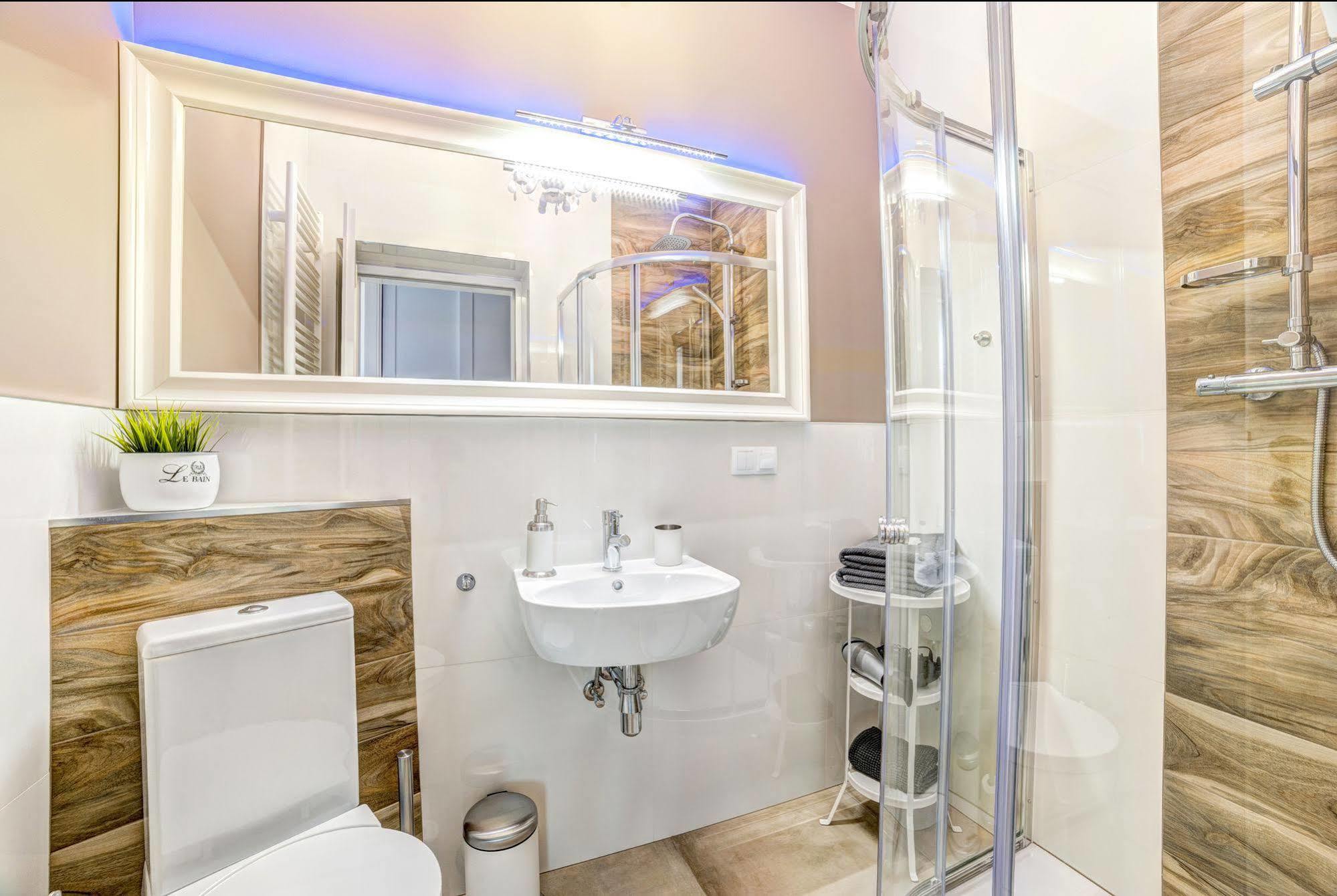 E-Apartamenty Swiety Marcin Poznań Buitenkant foto