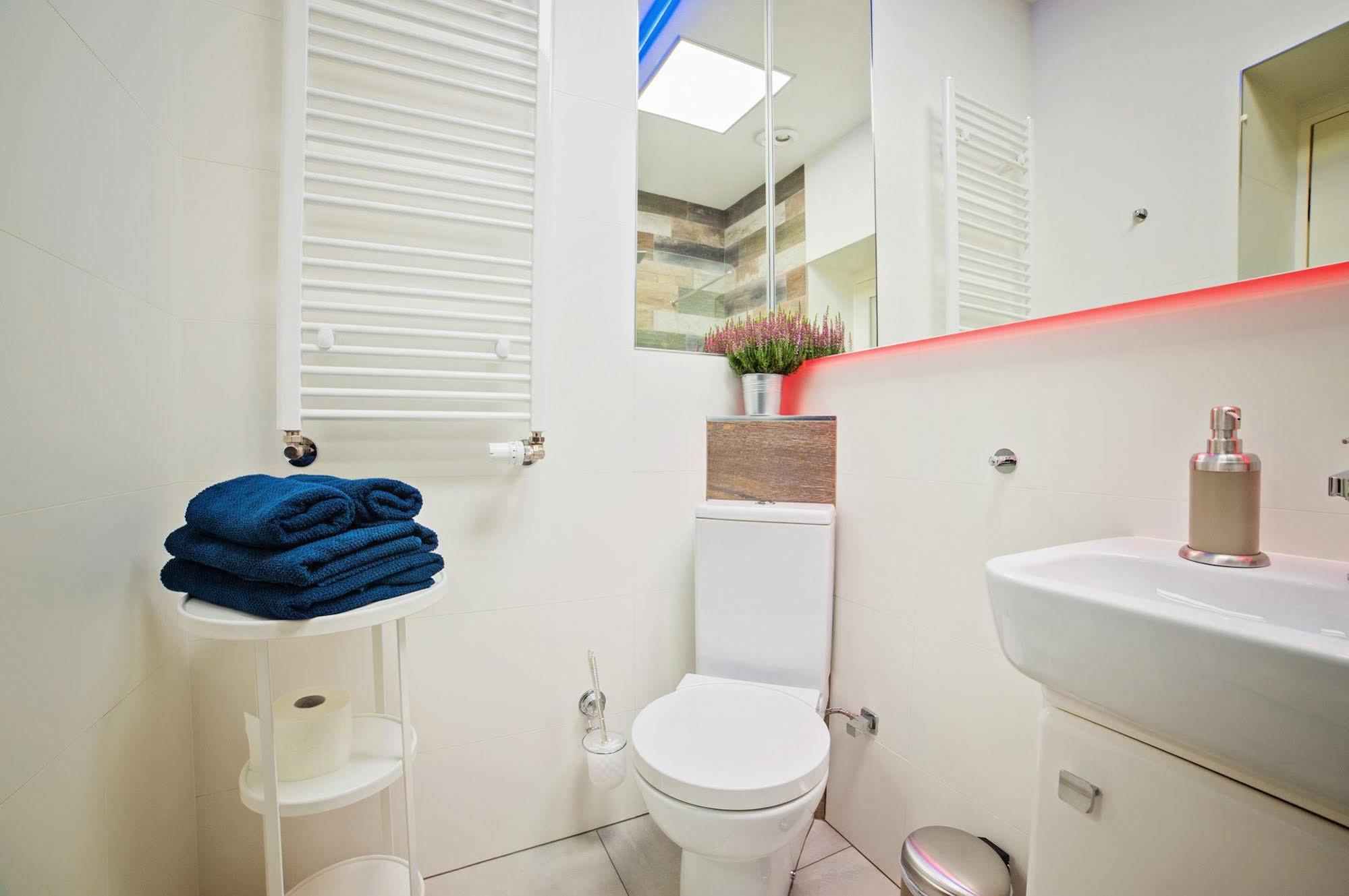 E-Apartamenty Swiety Marcin Poznań Buitenkant foto