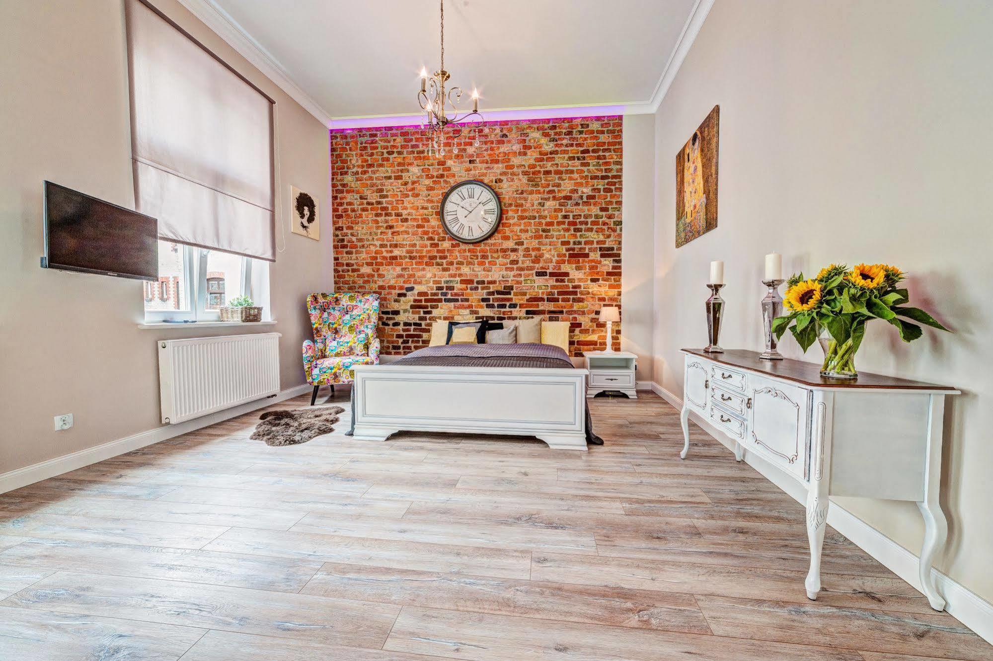 E-Apartamenty Swiety Marcin Poznań Buitenkant foto