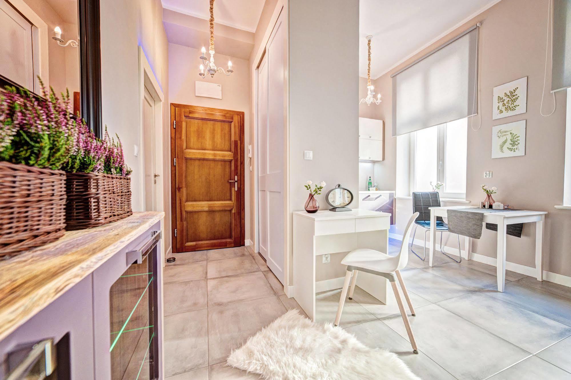 E-Apartamenty Swiety Marcin Poznań Buitenkant foto