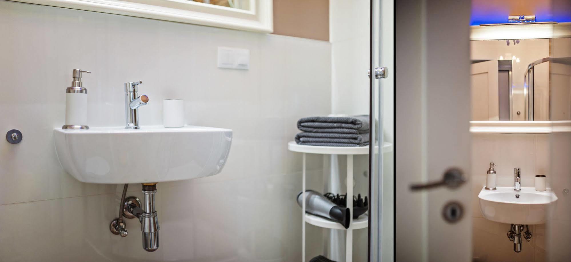 E-Apartamenty Swiety Marcin Poznań Buitenkant foto